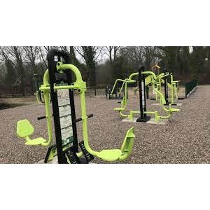 Saint-Thomas : Installation des agrès